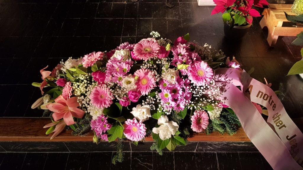 25arrangements floraux bouquets et creations deuilss enterrement lausanne cheseaux crissier min