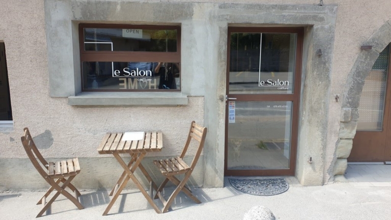 Salon Exterieur 768x432