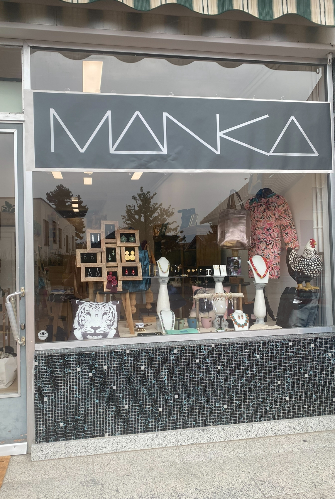 A16DCBdYolRg IMG 6251